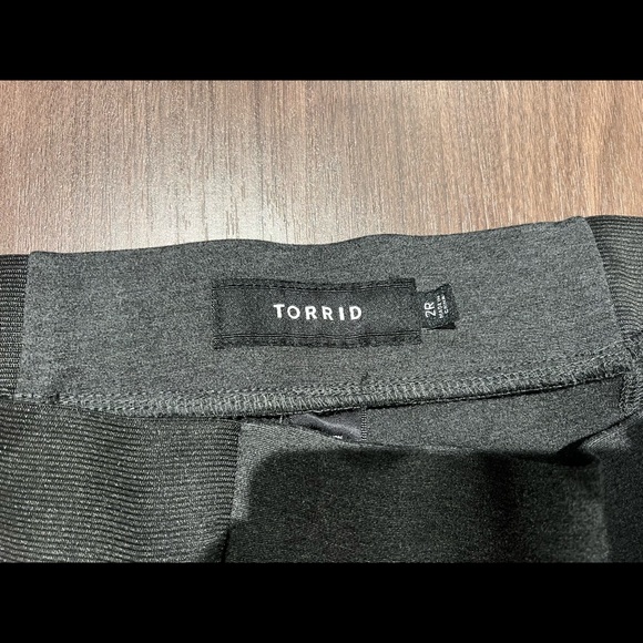 Torrid, Size 2, Work Pants, Zipper Detail - Picture 2 of 3